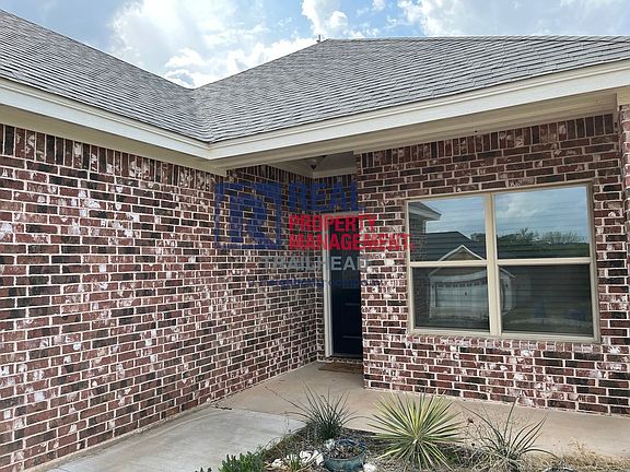 2nd image of 2702 San Gabriel Dr