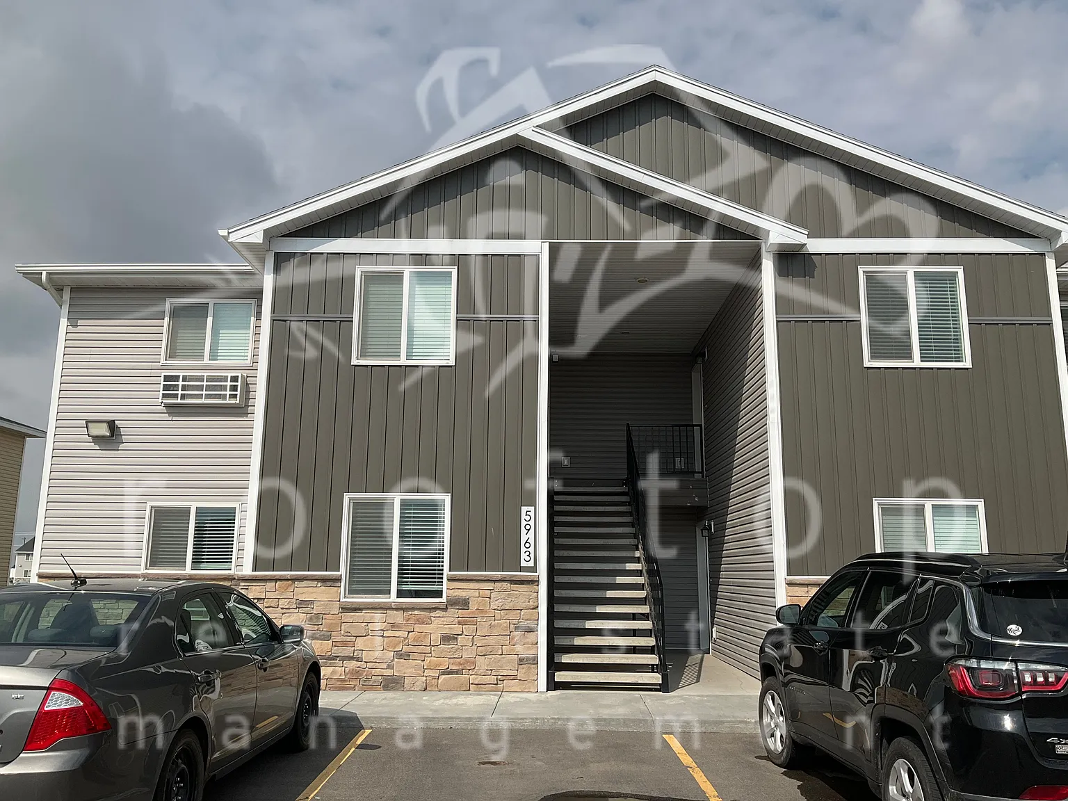 3 bed, 1.5 bath, 1175 sqft, $1,295 — Photo 1