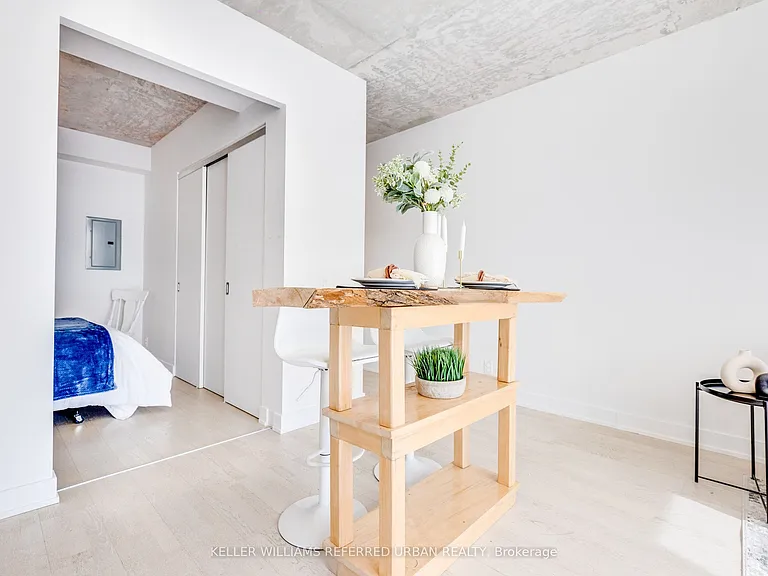 2 Gladstone Ave #208 — Photo 10