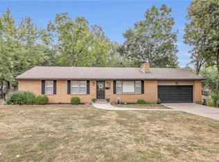 6911 N Wyandotte St, Gladstone, MO 64118