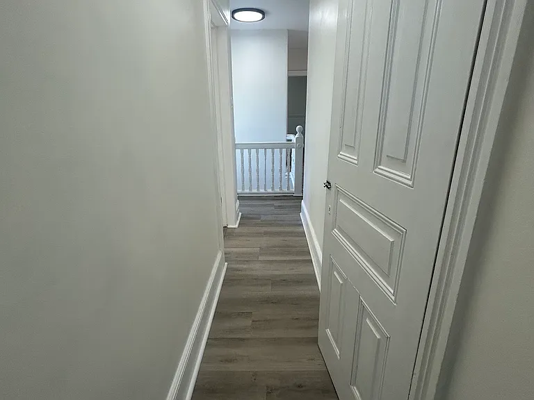 1207 W Norwegian St — Photo 11