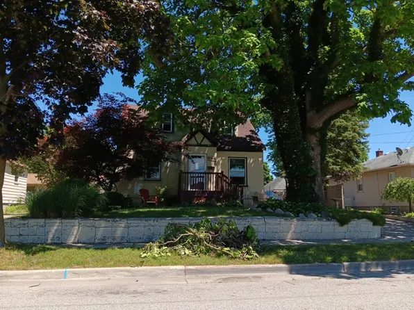 2626 Avon Ave SW, Wyoming, MI 49519