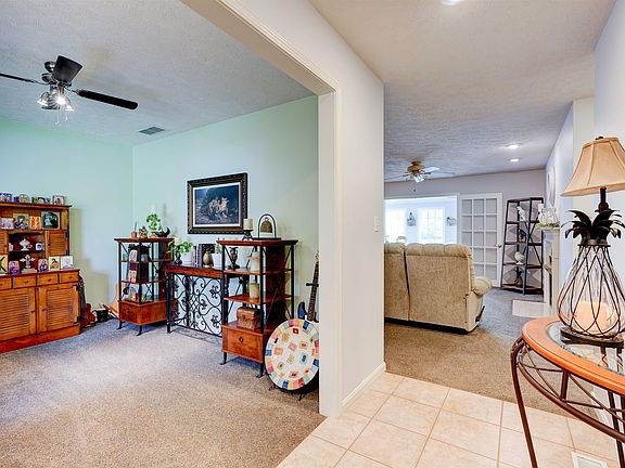 5th image of 649 Lakebrook Dr