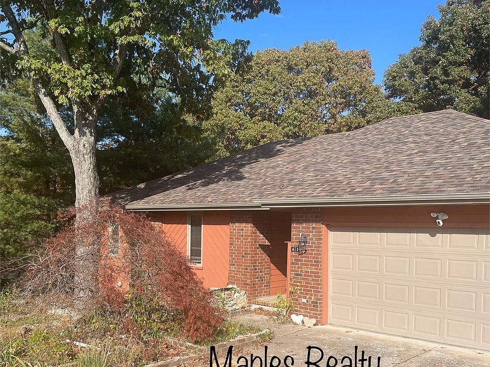 1st image of 61 Northwoods Dr