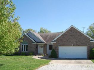 6704 Moro Rd, Edwardsville, IL 62025