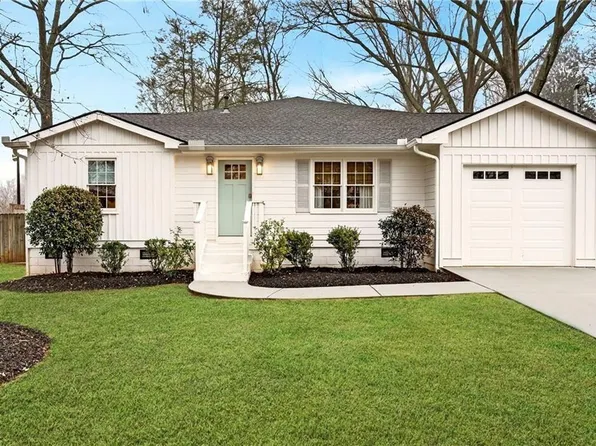 953 Sharon Cir SE, Smyrna, GA 30080
