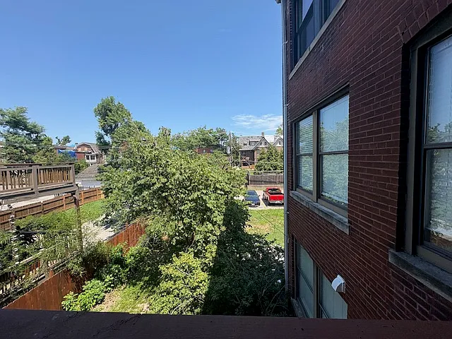 5345 Pershing Ave #2B — Photo 23