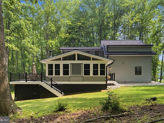 3rd image of 2450 Symphony Ln
