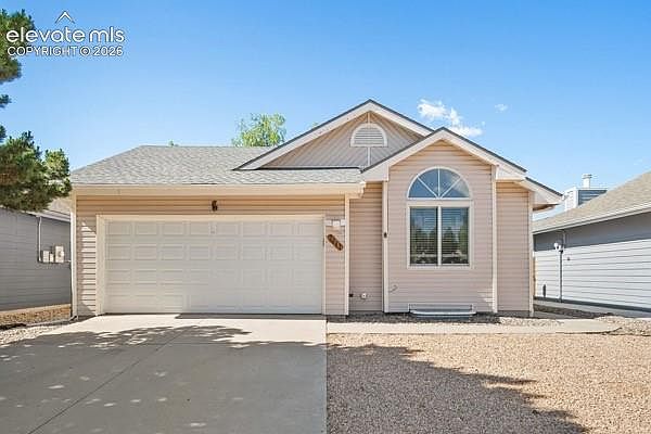 1st image of 8643 Chancellor Dr