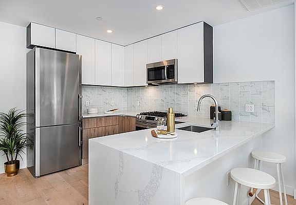 5th image of 148-33 90th Ave #302