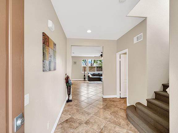 3rd image of 10512 Hollingsworth Way