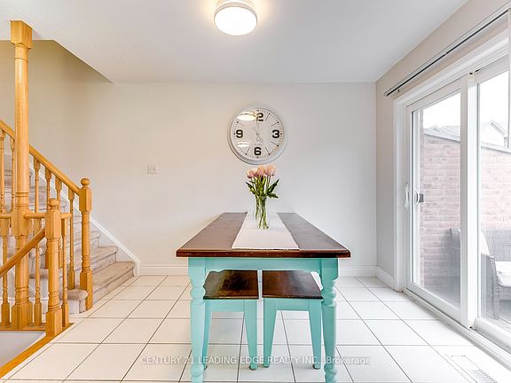 3rd image of 2945 Thomas St #124