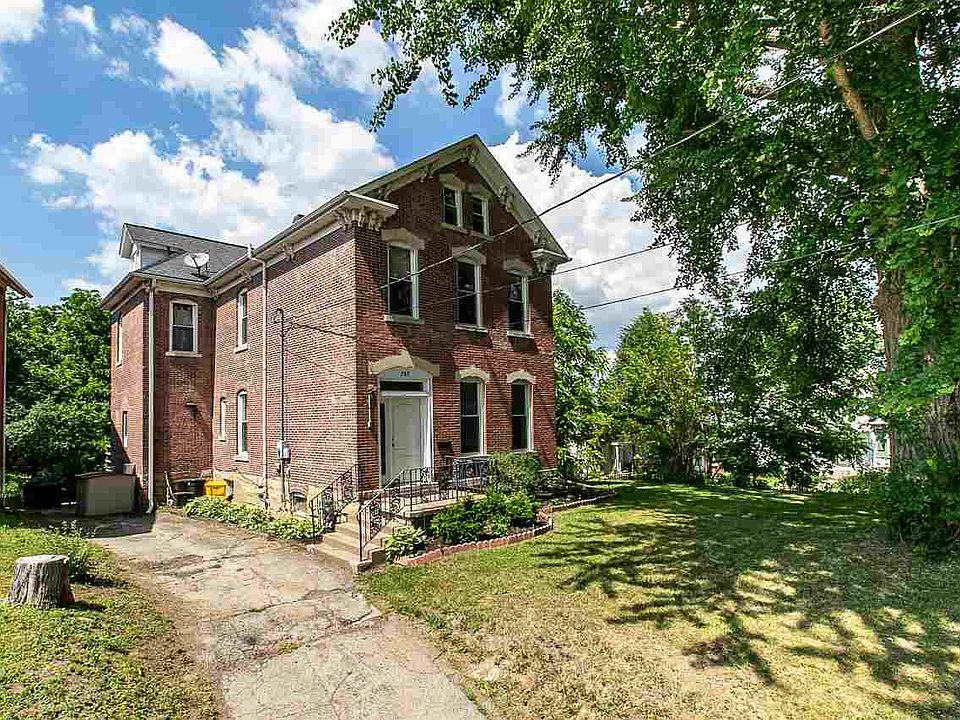 207 Clarke Dr, Dubuque, IA 52001 Zillow