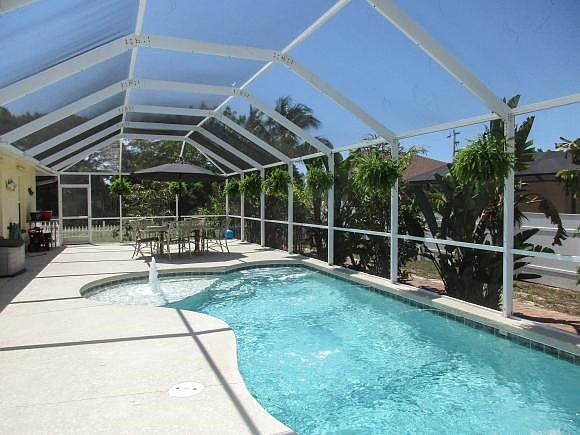 Fabulous Pool and Deck