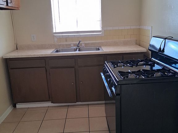 4th image of 4020 Flory Ave APT 4