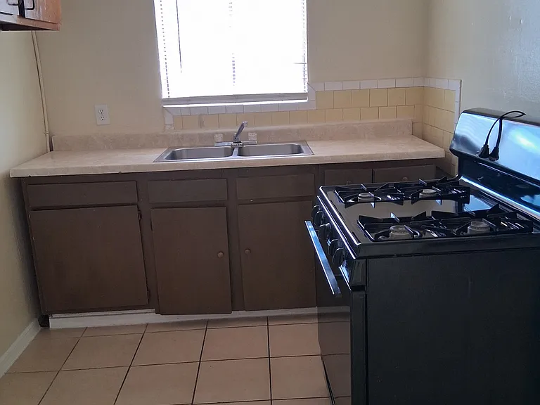 4020 Flory Ave #4 — Photo 4