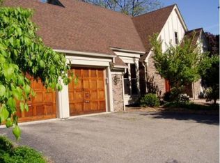 26221 Steele Rd, Farmington Hills, MI 48331