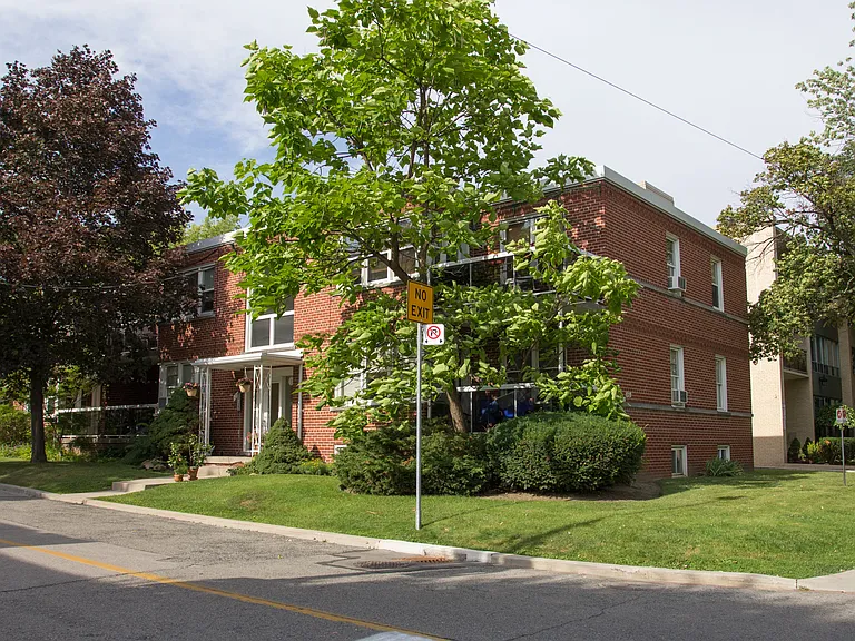 2 Oaklawn Gdns — Photo 13