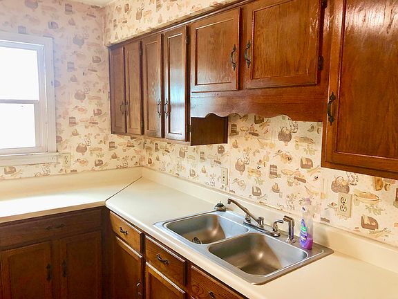 5th image of 2739 Eagle Dr