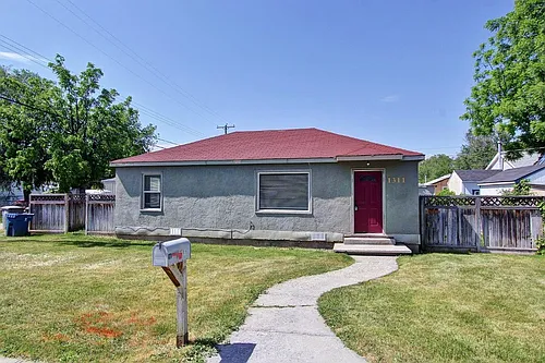 1311 4th St N Photo 1