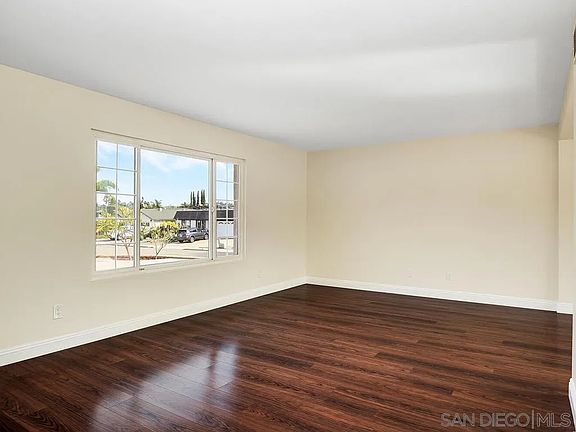 5th image of 14302 Sandown Ct