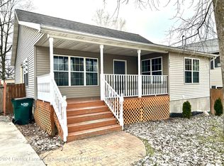 2612 E Cavanaugh Rd, Lansing, MI 48910