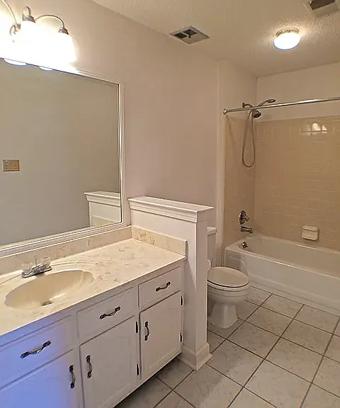 3444 Kenbridge Dr — Photo 2