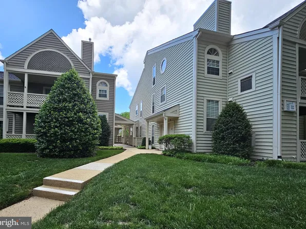 7702 Willow Point Dr #7702, Falls Church, VA 22042