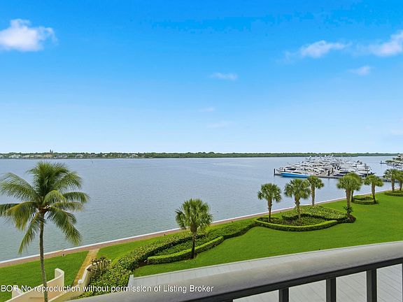 2nd image of 126 Lakeshore Dr APT 526