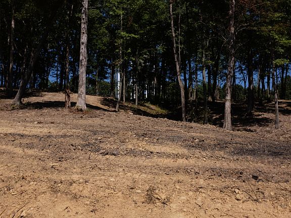 4th image of 39 Malibu Lot Dr