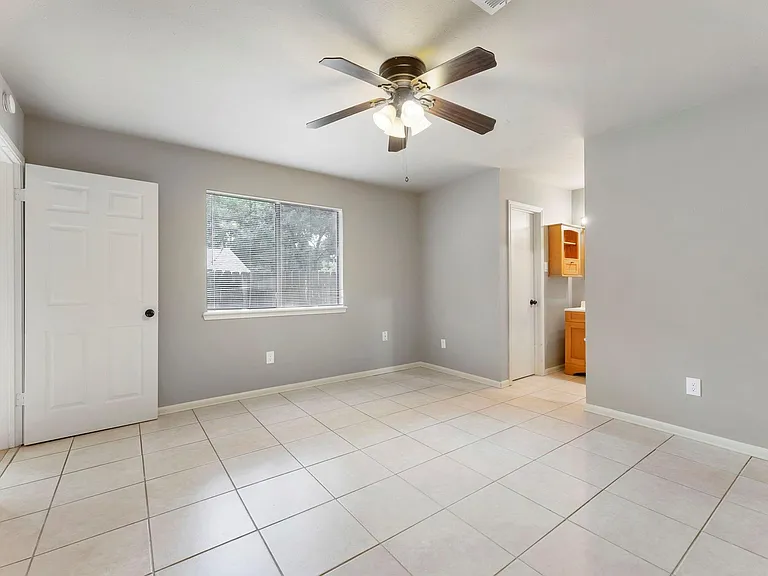 1010 E Red Cedar Cir — Photo 16