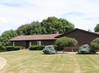 3733 Rohret Rd, Iowa City, IA 52246