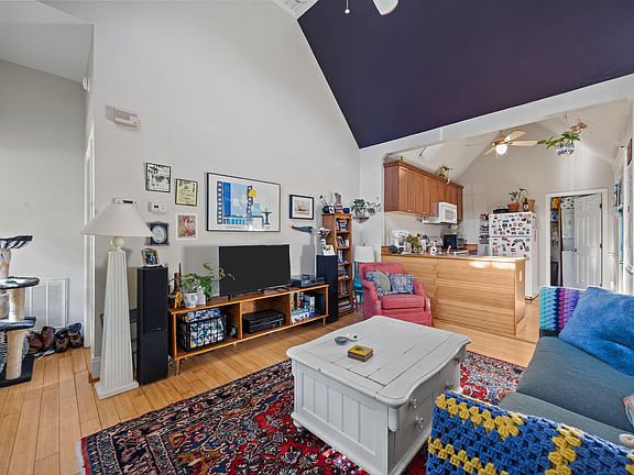 5th image of 311 Seawell Ave