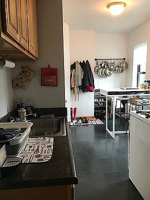 5th image of 179 E 3rd St APT 31
