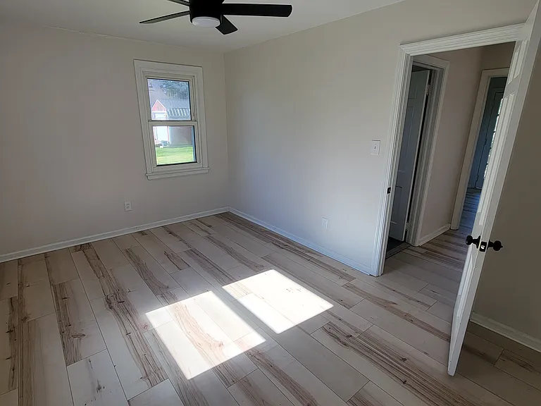 4100 Northfield Rd — Photo 10