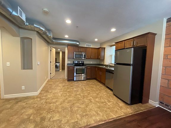 5th image of 3005 Harney St #2B-A800