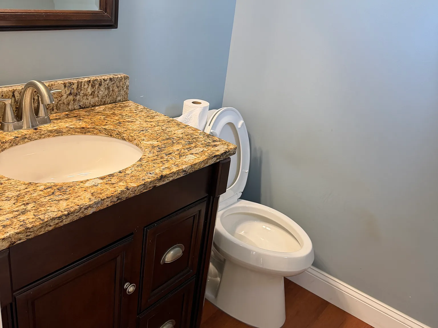 5 bed, 2800 sqft, $3,099 — Photo 4