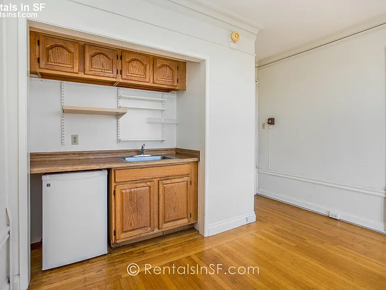 2504 Sacramento St #16 — Photo 4