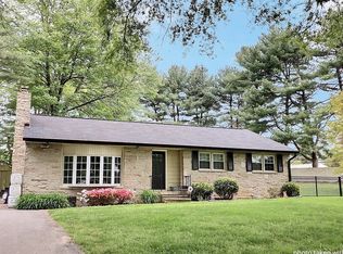 2802 Greenway Dr, Ellicott City, MD 21042