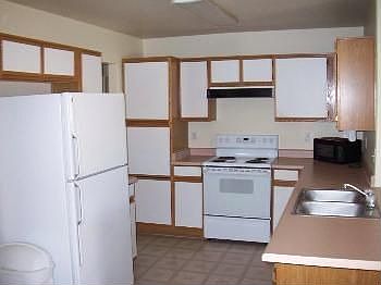 3rd image of 3140 W Williams Dr