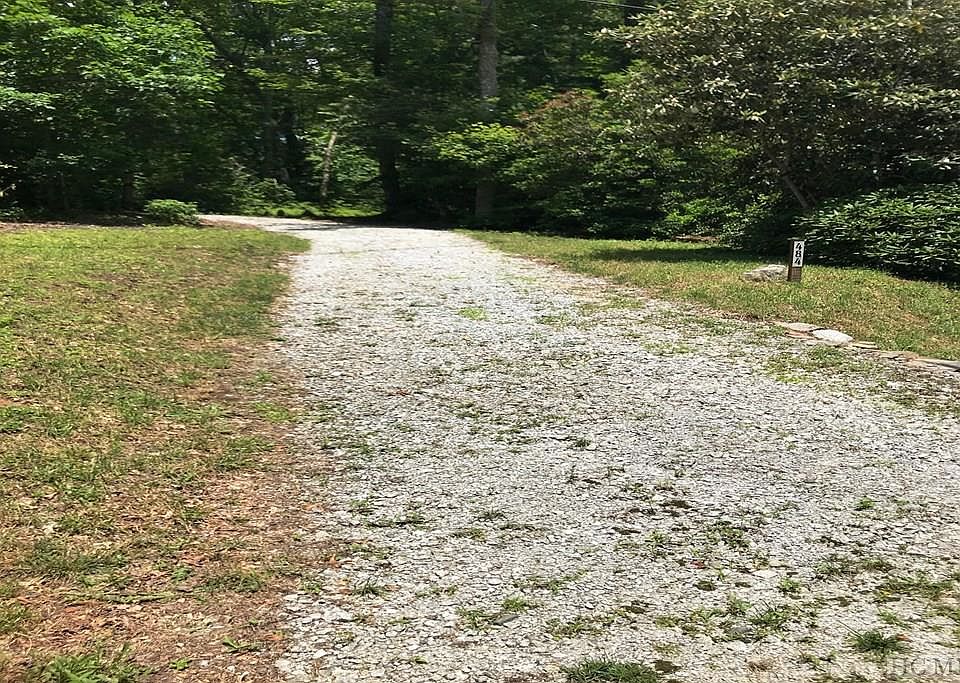 2nd image of 484 Shortoff Rd