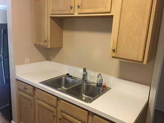 5th image of 5587 Bishop Cir