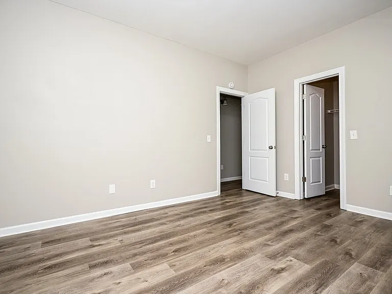 332 Southgate Dr — Photo 11