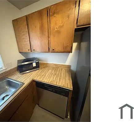 2 bed, $1,300 — Photo 4