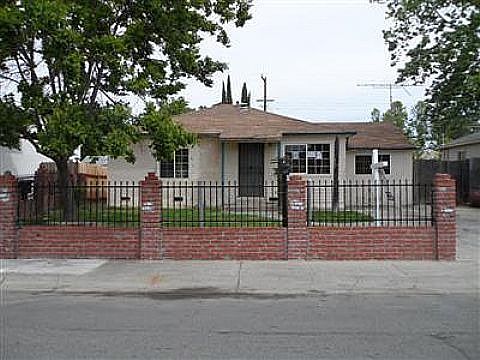2nd image of 1437 38th Ave