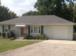 216 Adkins Rd, Liberty, MO 64068