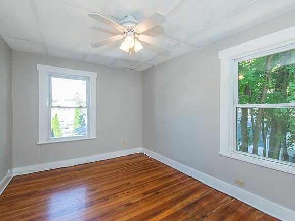 3rd image of 37-39 Bloomfield Ave #5