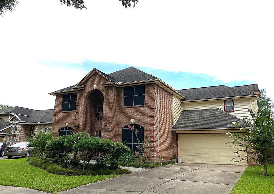 1st image of 422 Birch Hill Dr