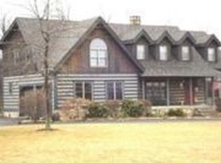 10 Basin Dr, Windber, PA 15963