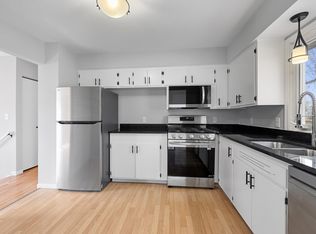 2105 Carnelian Ln, Eagan, MN 55122